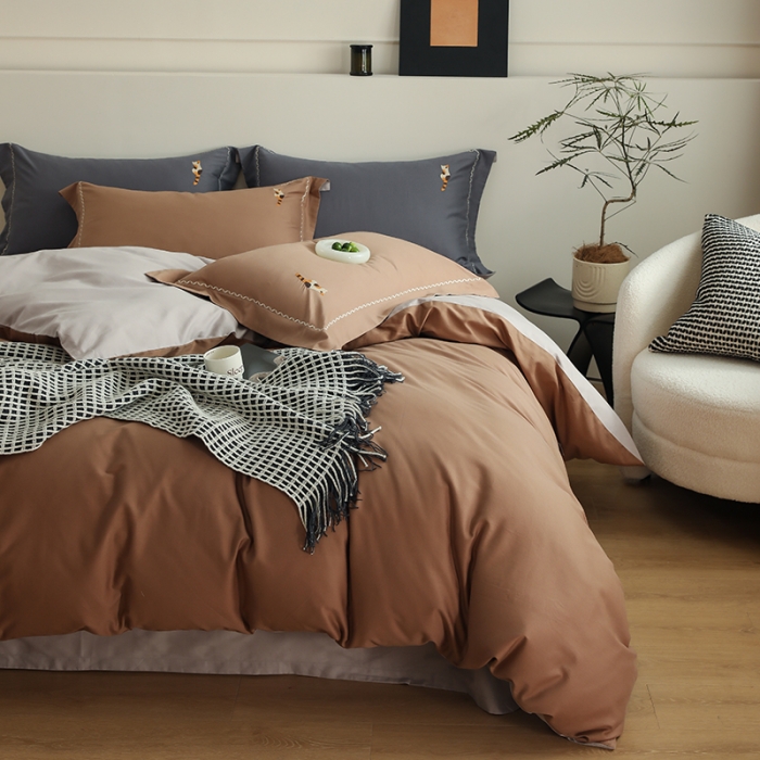 91家纺网 家纺一手货源 找家纺 沐白家纺 2022精梳火山全棉小磨毛纯色系列四件套 桦茶棕丨苏木灰