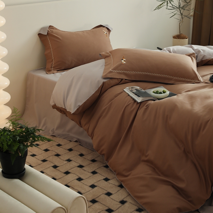 91家纺网 家纺一手货源 找家纺 沐白家纺 2022精梳火山全棉小磨毛纯色系列四件套 桦茶棕丨苏木灰