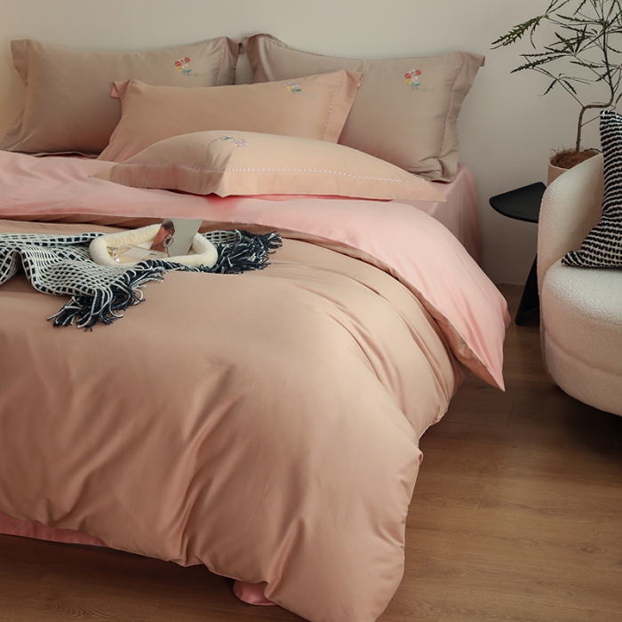 91家纺网 家纺一手货源 找家纺 沐白家纺 2022精梳火山全棉小磨毛纯色系列四件套 奶油咖丨初恋粉