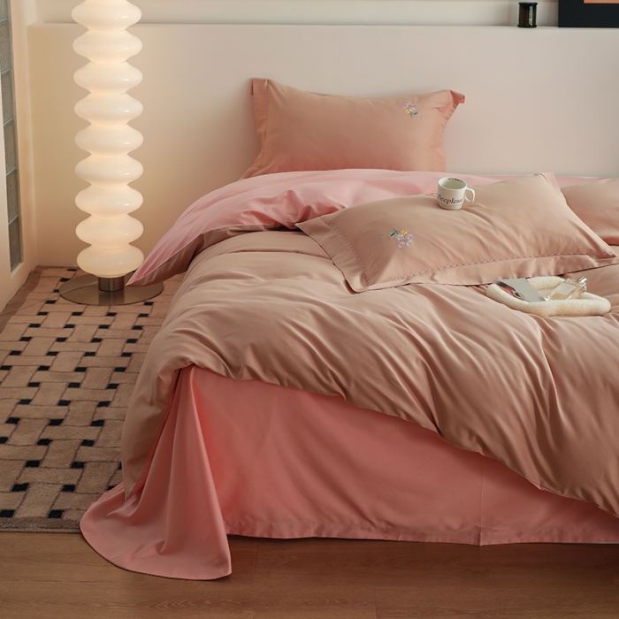 91家纺网 家纺一手货源 找家纺 沐白家纺 2022精梳火山全棉小磨毛纯色系列四件套 奶油咖丨初恋粉