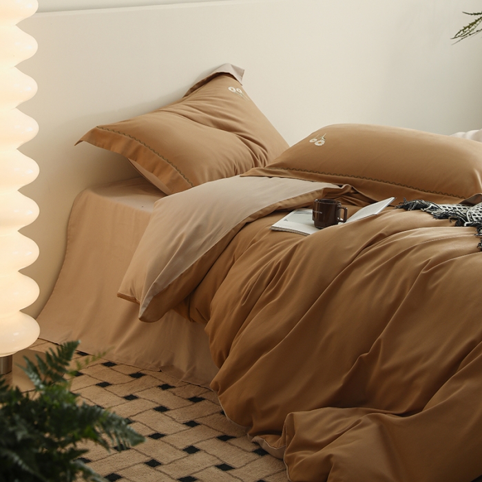 91家纺网 家纺一手货源 找家纺 沐白家纺 2022精梳火山全棉小磨毛纯色系列四件套 耀沙金丨鱼肚白