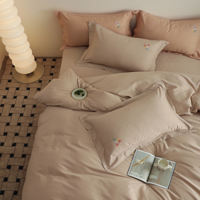 91家纺网 家纺一手货源 找家纺 沐白家纺 2022精梳火山全棉小磨毛纯色系列四件套 鱼肚白