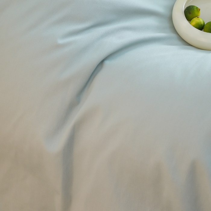 91家纺网 家纺一手货源 找家纺 沐白家纺 2022精梳火山全棉小磨毛纯色系列-单品被套 黛水蓝丨鱼肚白