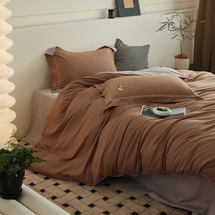 91家纺网 家纺一手货源 找家纺 沐白家纺 2022精梳火山全棉小磨毛纯色系列-单品被套 桦茶棕丨苏木灰