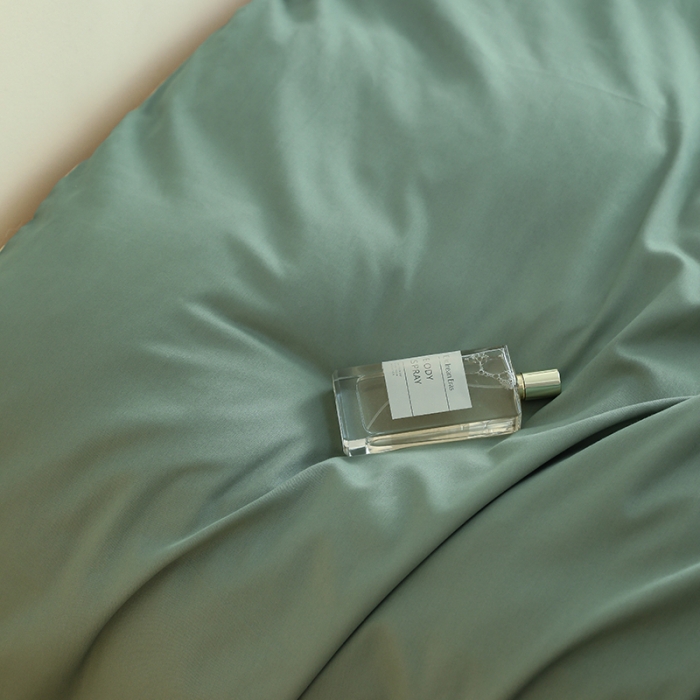 91家纺网 家纺一手货源 找家纺 沐白家纺 2022精梳火山全棉小磨毛纯色系列-单品被套 松风绿丨闪耀黄