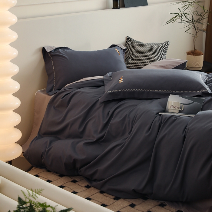 91家纺网 家纺一手货源 找家纺 沐白家纺 2022精梳火山全棉小磨毛纯色系列-单品被套 钛金灰丨苏木灰