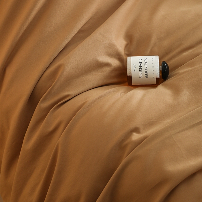 91家纺网 家纺一手货源 找家纺 沐白家纺 2022精梳火山全棉小磨毛纯色系列-单品被套 耀沙金丨鱼肚白