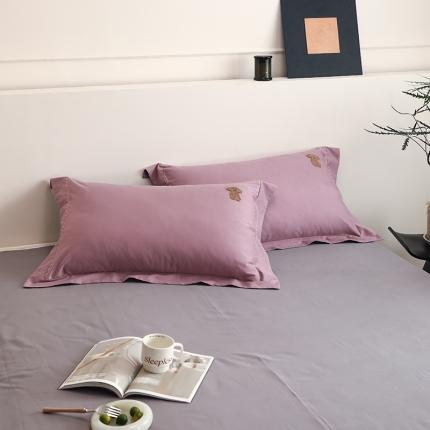 91家纺网 家纺一手货源 找家纺 沐白家纺 2022精梳火山全棉小磨毛纯色系列-单品枕套 格调紫丨典雅灰