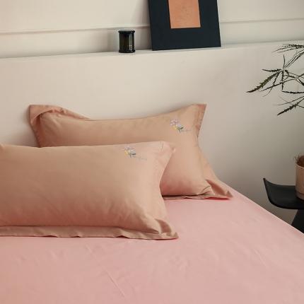 91家纺网 家纺一手货源 找家纺 沐白家纺 2022精梳火山全棉小磨毛纯色系列-单品枕套 奶油咖丨初恋粉