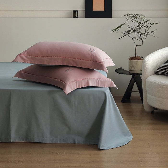 91家纺网 家纺一手货源 找家纺 沐白家纺 2022精梳火山全棉小磨毛纯色系列-单品枕套 浅香紫丨黛水蓝