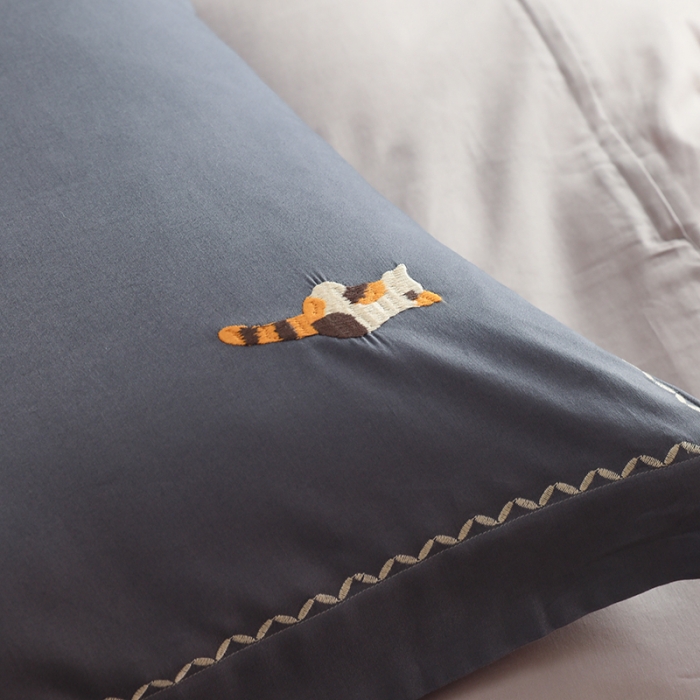 91家纺网 家纺一手货源 找家纺 沐白家纺 2022精梳火山全棉小磨毛纯色系列-单品枕套 钛金灰丨苏木灰