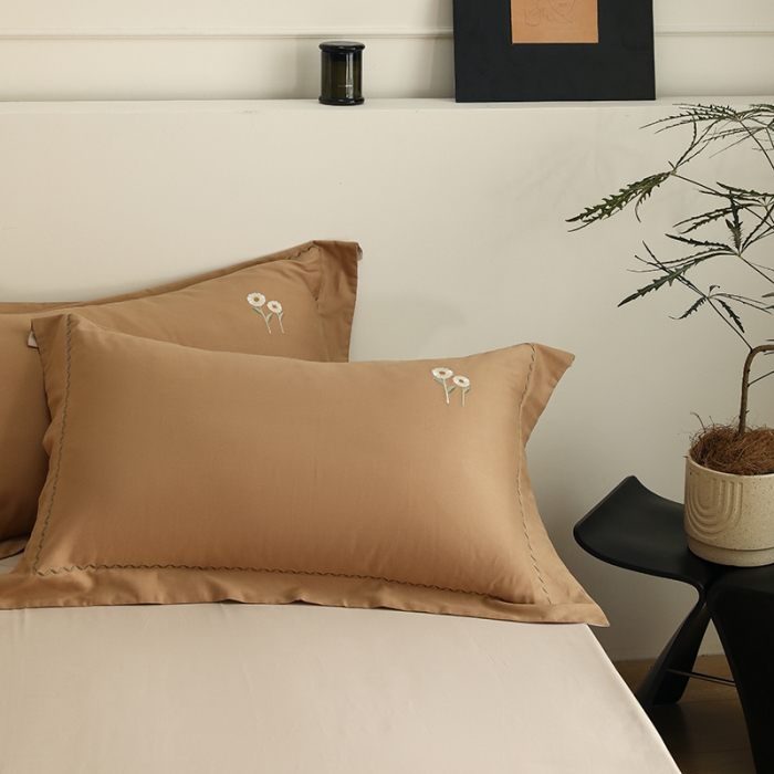 91家纺网 家纺一手货源 找家纺 沐白家纺 2022精梳火山全棉小磨毛纯色系列-单品枕套 耀沙金丨鱼肚白