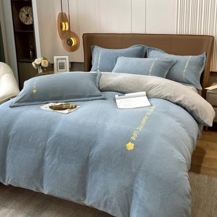 91家纺网 家纺一手货源 找家纺 雅绅阁 2022新款加厚纯色刺绣花牛奶绒宝宝绒四件套格调 天蓝+浅灰