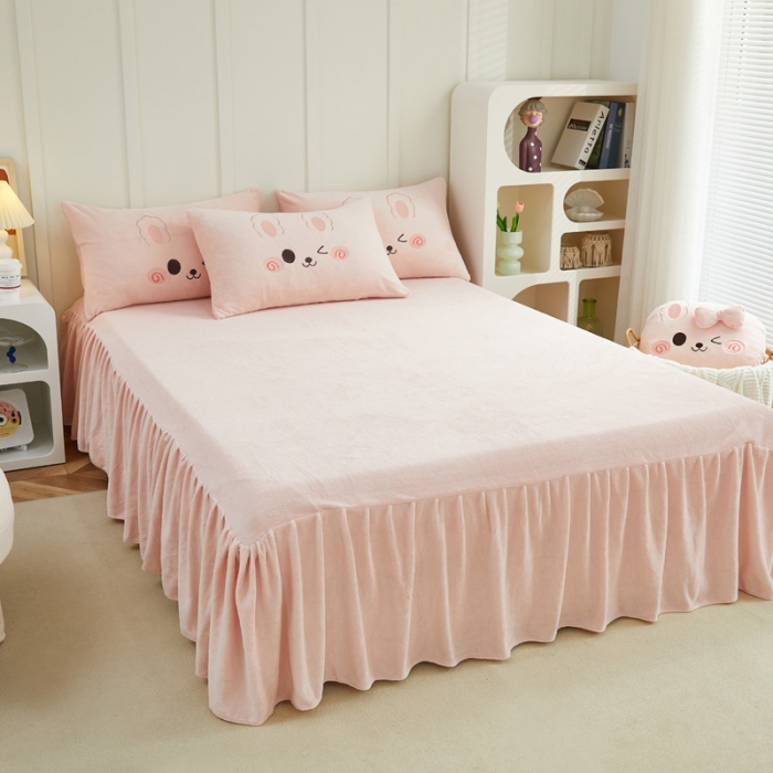 91家纺网 家纺一手货源 找家纺 （总）亲亲公主 2025新款牛奶绒卡通绣花四件套-可爱兔粉色