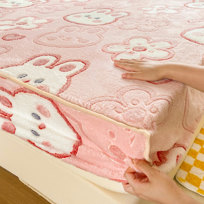 91家纺网 家纺一手货源 找家纺 慕尚 2022新款加厚保暖雪花绒床笠 花花小兔