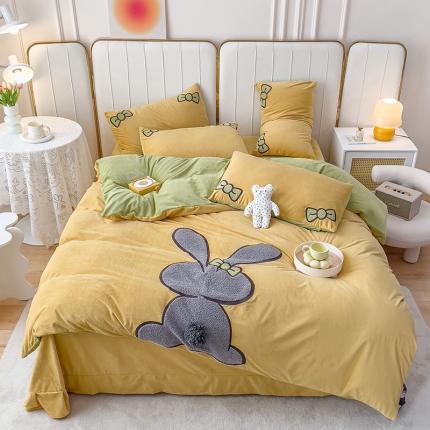 91家纺网 家纺一手货源 找家纺 （总）卡初 2022新款A类小丛绒贴布绣四件套