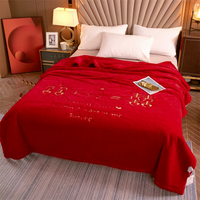 91家纺网 家纺一手货源 找家纺 （总）凯轩 2024新款精品绣花仿兔绒毛毯毯子婚庆毛毯毯子  大红毛毯毯子