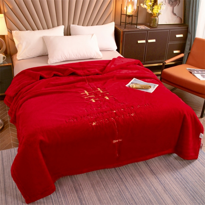 91家纺网 家纺一手货源 找家纺 凯轩 2024新款精品绣花仿兔绒毛毯毯子 喜成连理