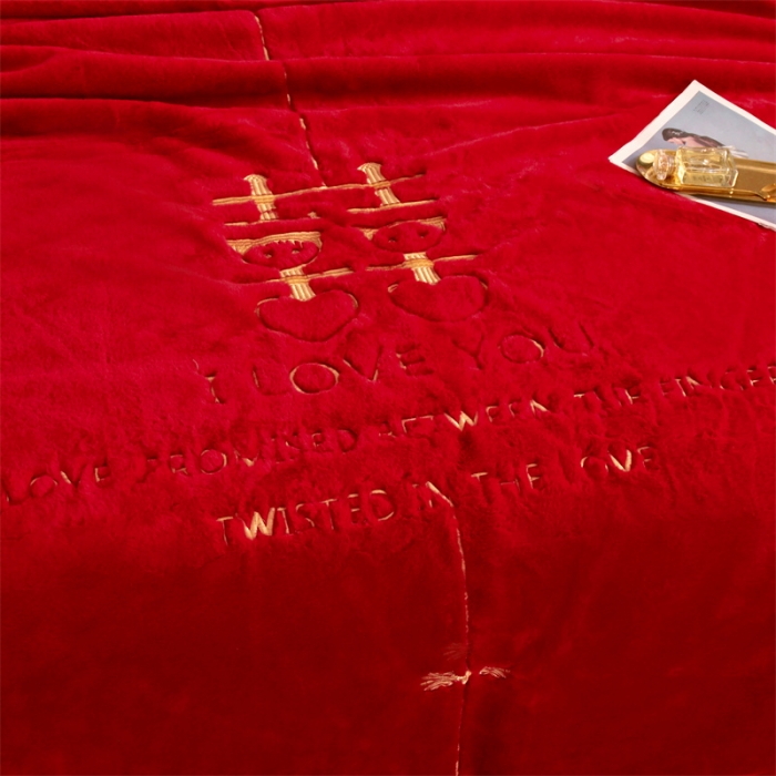 91家纺网 家纺一手货源 找家纺 凯轩 2024新款精品绣花仿兔绒毛毯毯子 喜成连理