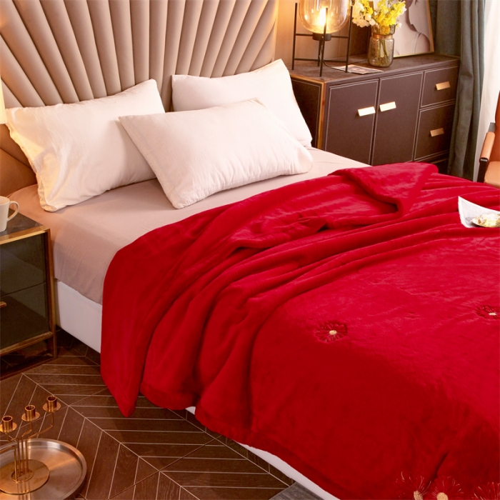 91家纺网 家纺一手货源 找家纺 凯轩 2024新款精品绣花仿兔绒毛毯毯子 幸福一生