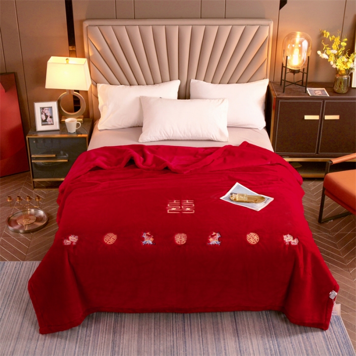 91家纺网 家纺一手货源 找家纺 凯轩 2024新款精品绣花仿兔绒毛毯毯子 百年好合