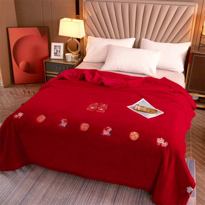 91家纺网 家纺一手货源 找家纺 凯轩 2024新款精品绣花仿兔绒毛毯毯子 百年好合