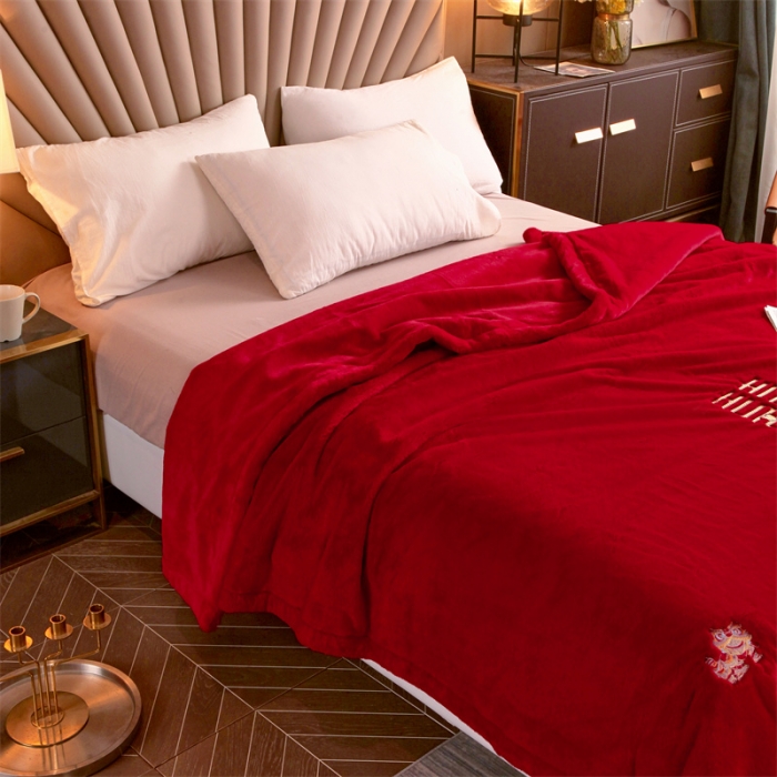 91家纺网 家纺一手货源 找家纺 凯轩 2024新款精品绣花仿兔绒毛毯毯子 百年好合