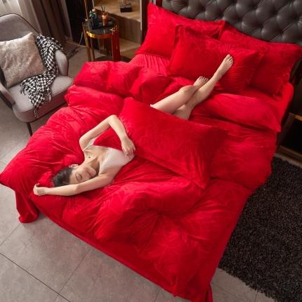 91家纺网 家纺一手货源 找家纺 2025新款婚庆雕花绒四件套 锦上添花