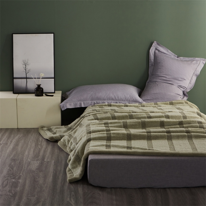 91家纺网 家纺一手货源 找家纺 凯轩 摩登仿羊绒毛毯毯子 绿色