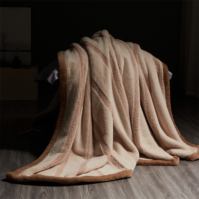 91家纺网 家纺一手货源 找家纺 凯轩 摩登仿羊绒毛毯毯子 驼色