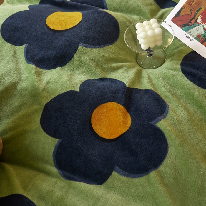 91家纺网 家纺一手货源 找家纺 （总）怡家居 2022秋冬高克重牛奶绒印花四件套