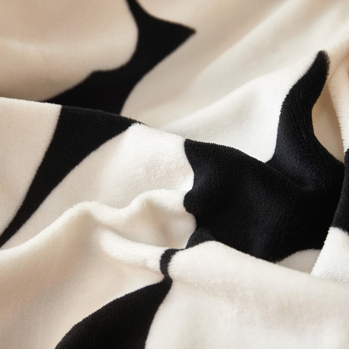 91家纺网 家纺一手货源 找家纺 怡家居 2022秋冬高克重牛奶绒印花四件套 艾西