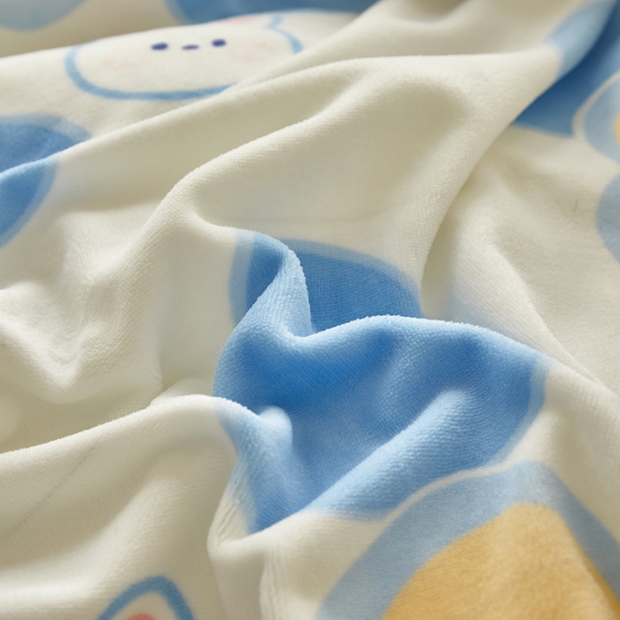 91家纺网 家纺一手货源 找家纺 怡家居 2022秋冬高克重牛奶绒印花四件套 爱心兔