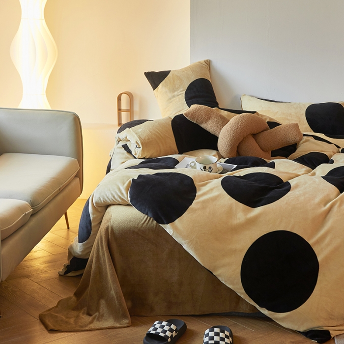 91家纺网 家纺一手货源 找家纺 怡家居 2022秋冬高克重牛奶绒印花四件套 波波奶茶