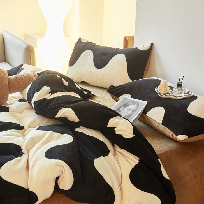 91家纺网 家纺一手货源 找家纺 怡家居 2022秋冬高克重牛奶绒印花四件套 波纹