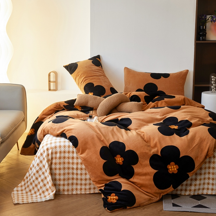 91家纺网 家纺一手货源 找家纺 怡家居 2022秋冬高克重牛奶绒印花四件套 花颜