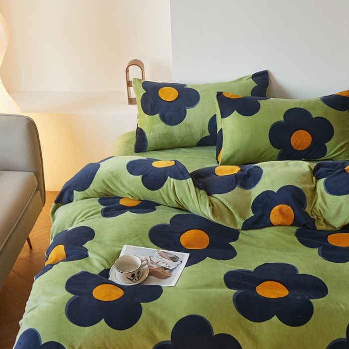 91家纺网 家纺一手货源 找家纺 怡家居 2022秋冬高克重牛奶绒印花四件套 绿野