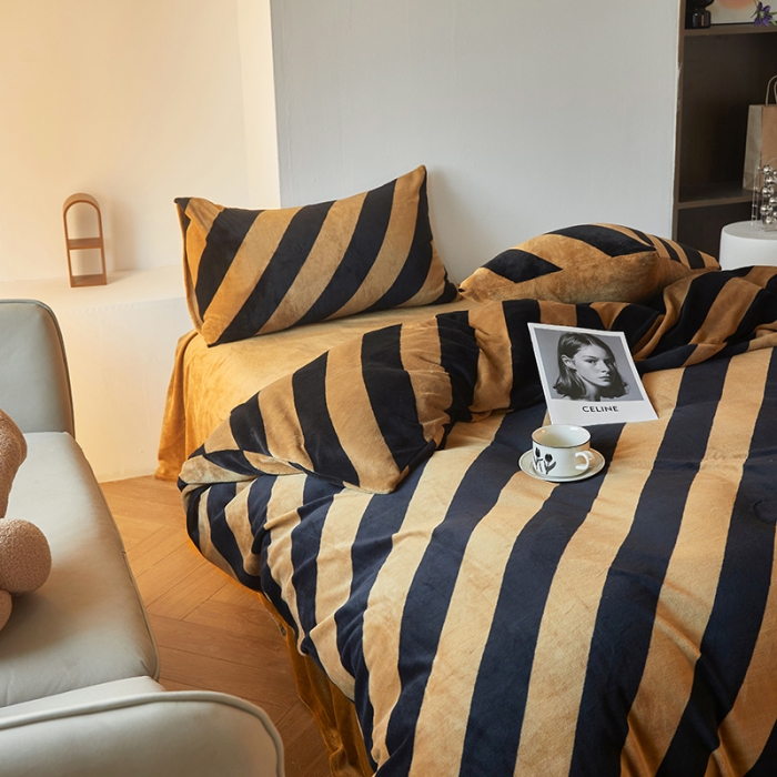 91家纺网 家纺一手货源 找家纺 怡家居 2022秋冬高克重牛奶绒印花四件套 西西里