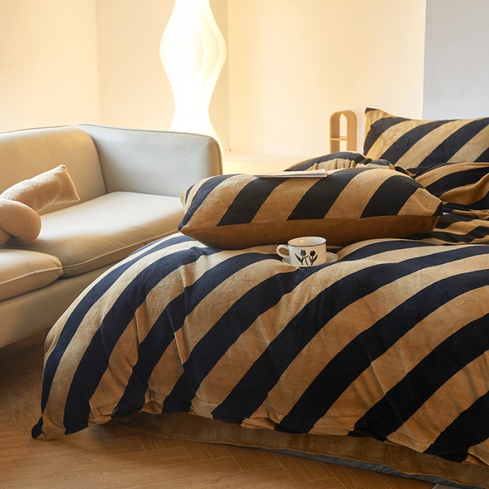 91家纺网 家纺一手货源 找家纺 怡家居 2022秋冬高克重牛奶绒印花四件套 西西里