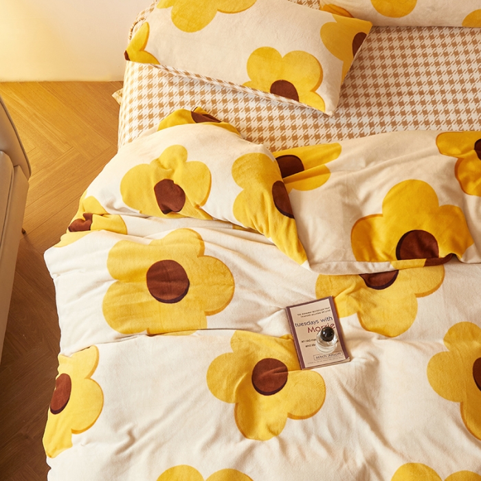 91家纺网 家纺一手货源 找家纺 怡家居 2022秋冬高克重牛奶绒印花四件套 向阳