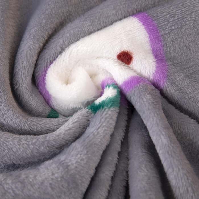 91家纺网 家纺一手货源 找家纺 侨鑫2022新款法兰绒多功能毛毯 水果乐园