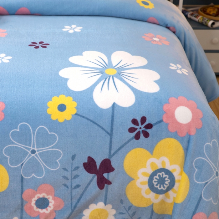 91家纺网 家纺一手货源 找家纺 侨鑫2022新款法兰绒多功能毛毯 秘密花园