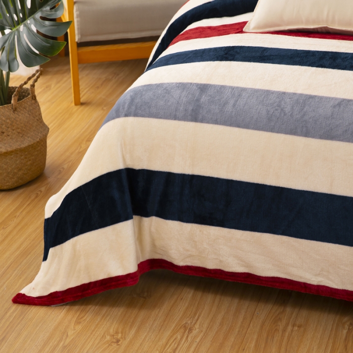 91家纺网 家纺一手货源 找家纺 侨鑫2022新款法兰绒多功能毛毯 裸婚时代