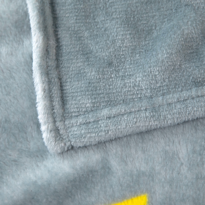 91家纺网 家纺一手货源 找家纺 侨鑫2022新款法兰绒多功能毛毯 雷云