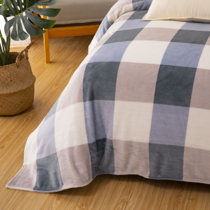 91家纺网 家纺一手货源 找家纺 侨鑫2022新款法兰绒多功能毛毯 灰格