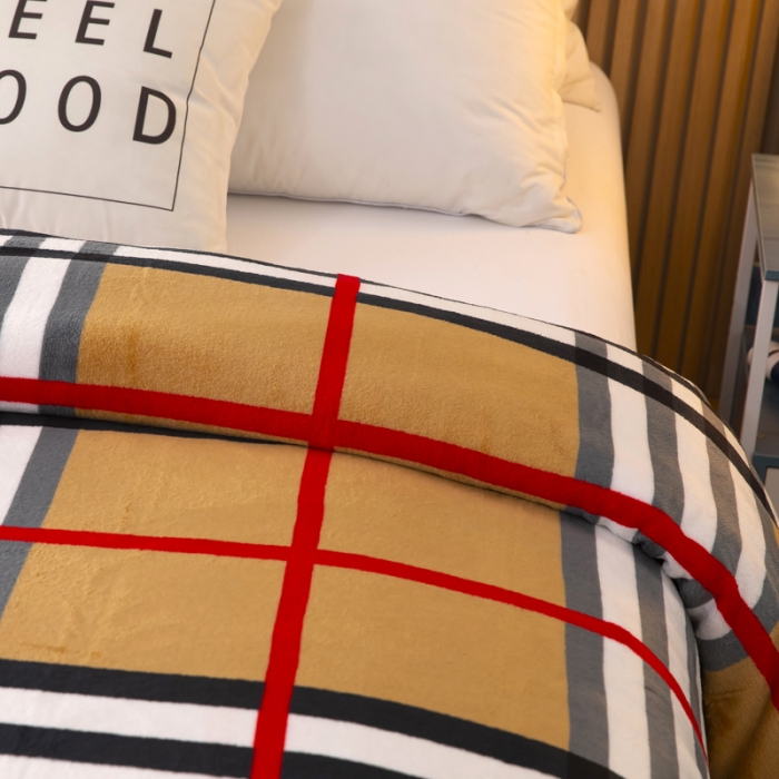 91家纺网 家纺一手货源 找家纺 侨鑫2022新款法兰绒多功能毛毯 红大格