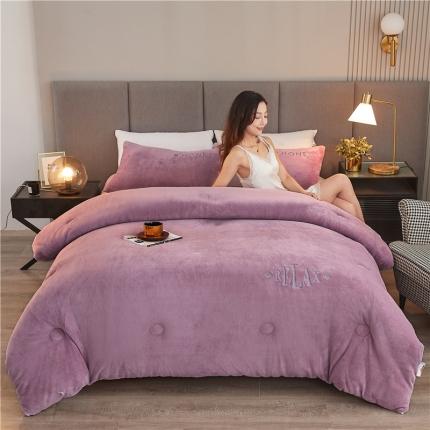 91家纺网 家纺一手货源 找家纺 总 喜居2022新款A类大豆纤维双面刺绣牛奶绒冬被芯春秋被子