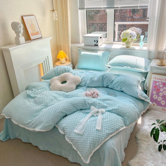 91家纺网 家纺一手货源 找家纺 淑女公社22秋冬新款豆豆绒牛奶绒兔毛花边蝴蝶结款四件套海洋蓝