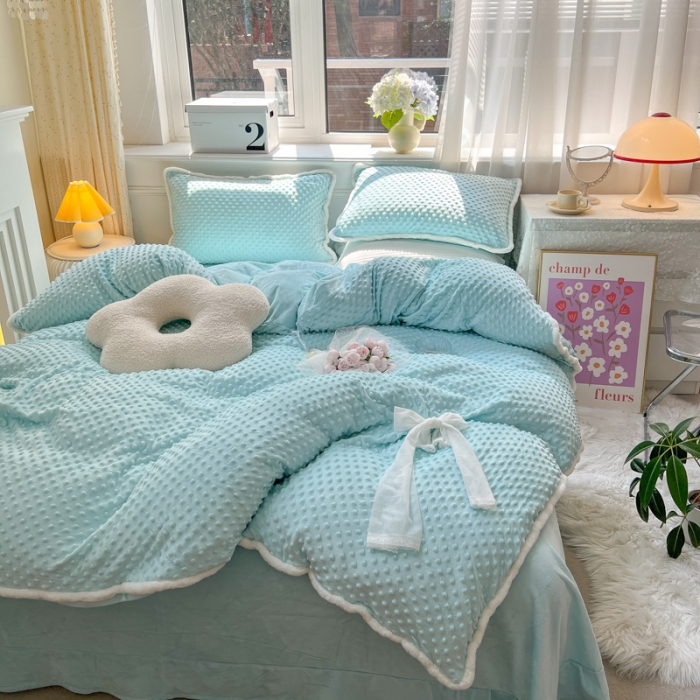 91家纺网 家纺一手货源 找家纺 淑女公社22秋冬新款豆豆绒牛奶绒兔毛花边蝴蝶结款四件套海洋蓝