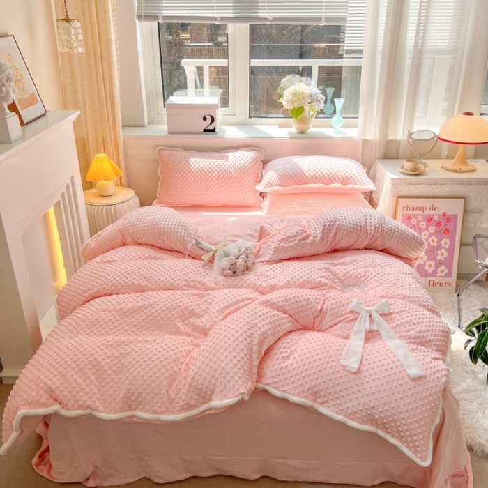 91家纺网 家纺一手货源 找家纺 总淑女公社22秋冬新款豆豆绒牛奶绒兔毛花边蝴蝶结款四件套